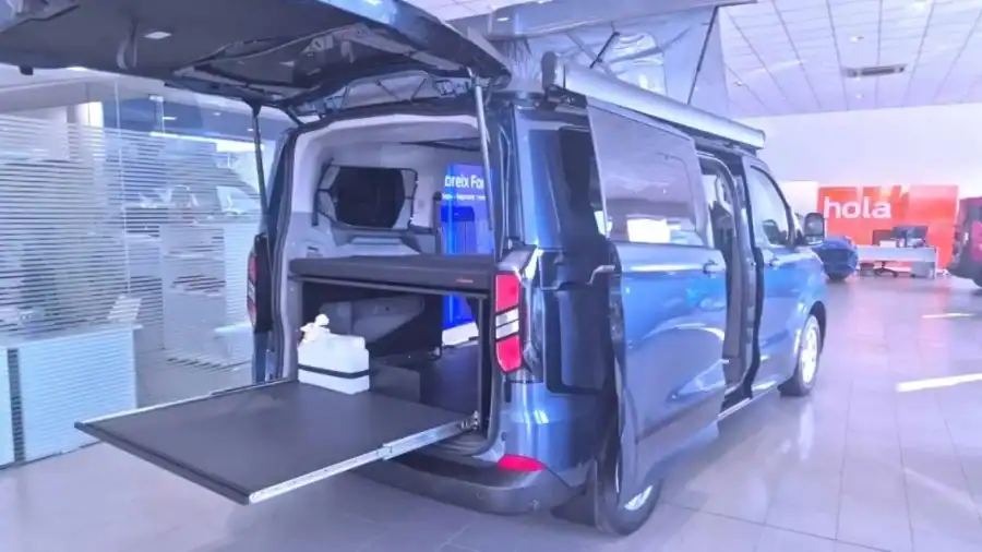 Renting De Furgonetas Ford TransitCustom Kombi 2.0 EcoBlue 320 L1 Trend CAMPERIZADA Magnetic