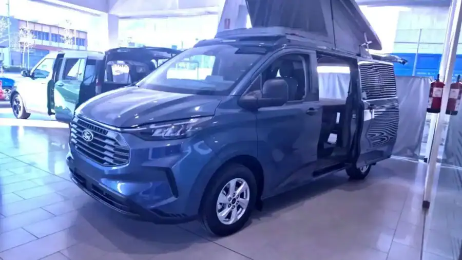 Renting De Furgonetas Ford TransitCustom Kombi 2.0 EcoBlue 320 L1 Trend CAMPERIZADA Magnetic
