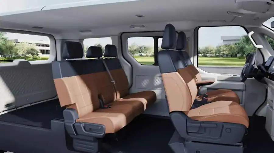 Renting De Furgonetas Kia PV5Passenger L2H1 LR Plus Clear White, Steel Gray, Aurora Black, Lakehouse Grey, Runaway Red