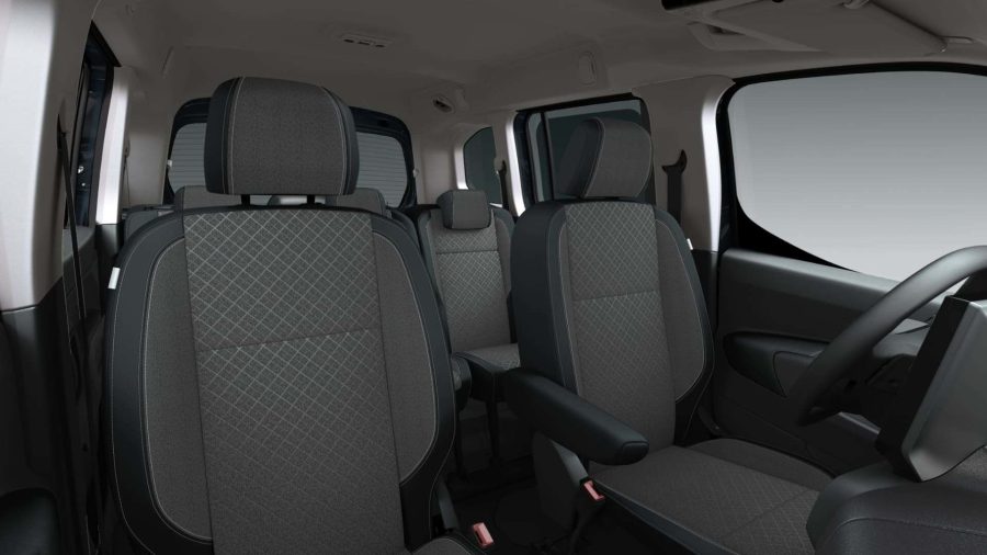 Renting De Furgonetas Opel Combo1.5 TD S/S AT8 Ultimate Kiama Blue
